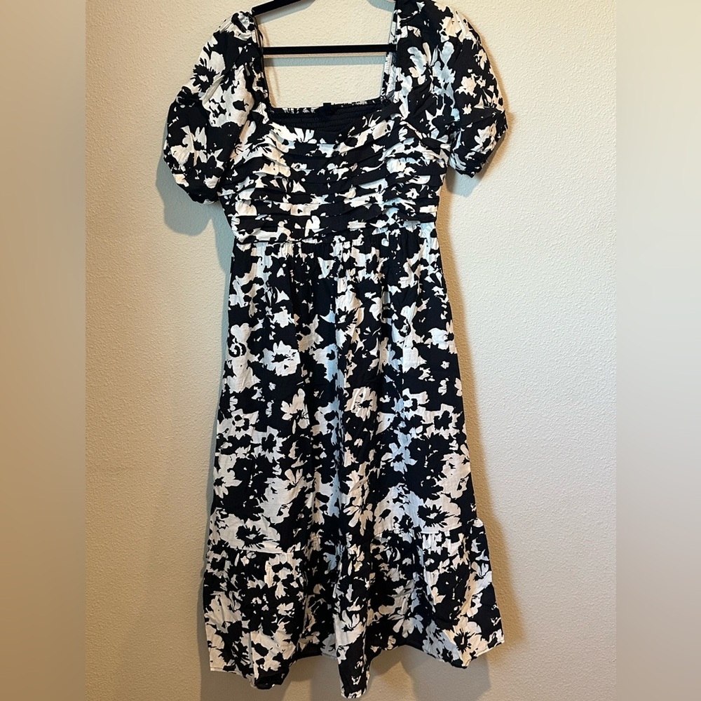 August Sky, midi dress, black and white print